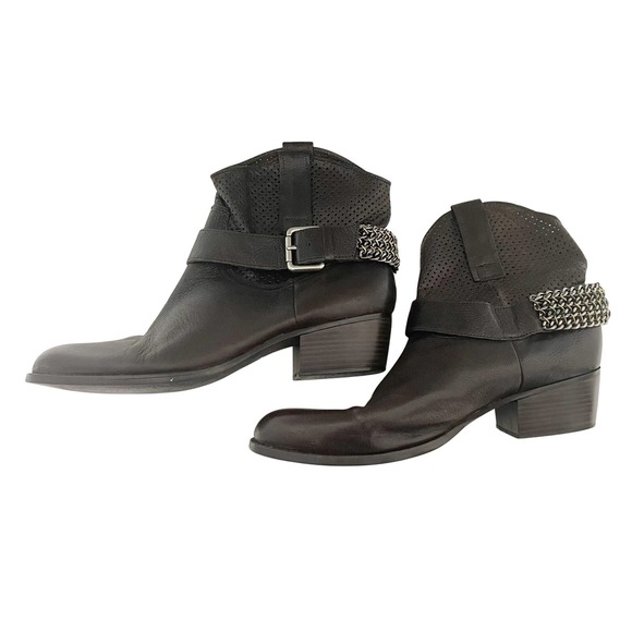 BCBG Generation Y2K FIFI Ankle Boots  Brown‎ Leather Pull On Chains Western 9.5 - Picture 1 of 3